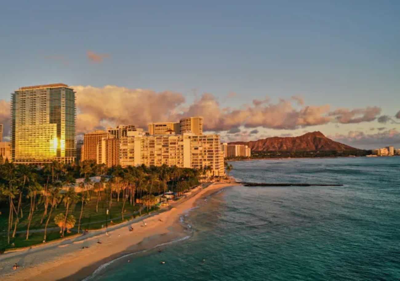 Hilton Launches Ka Laʻi Waikīkī Beach: A New Era of Luxury in Hawaiʻi