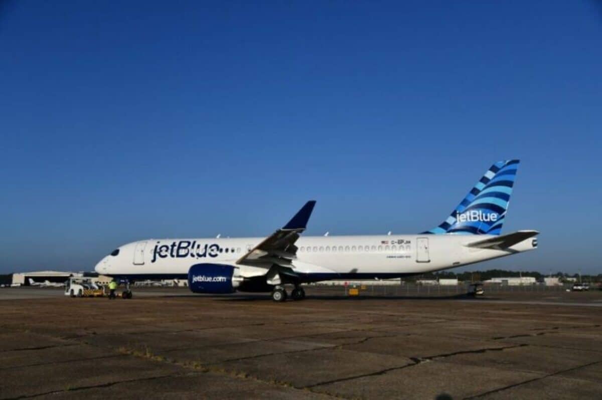 Unforeseen Diversion for JetBlue Flight B62468 from Charleston to Providence