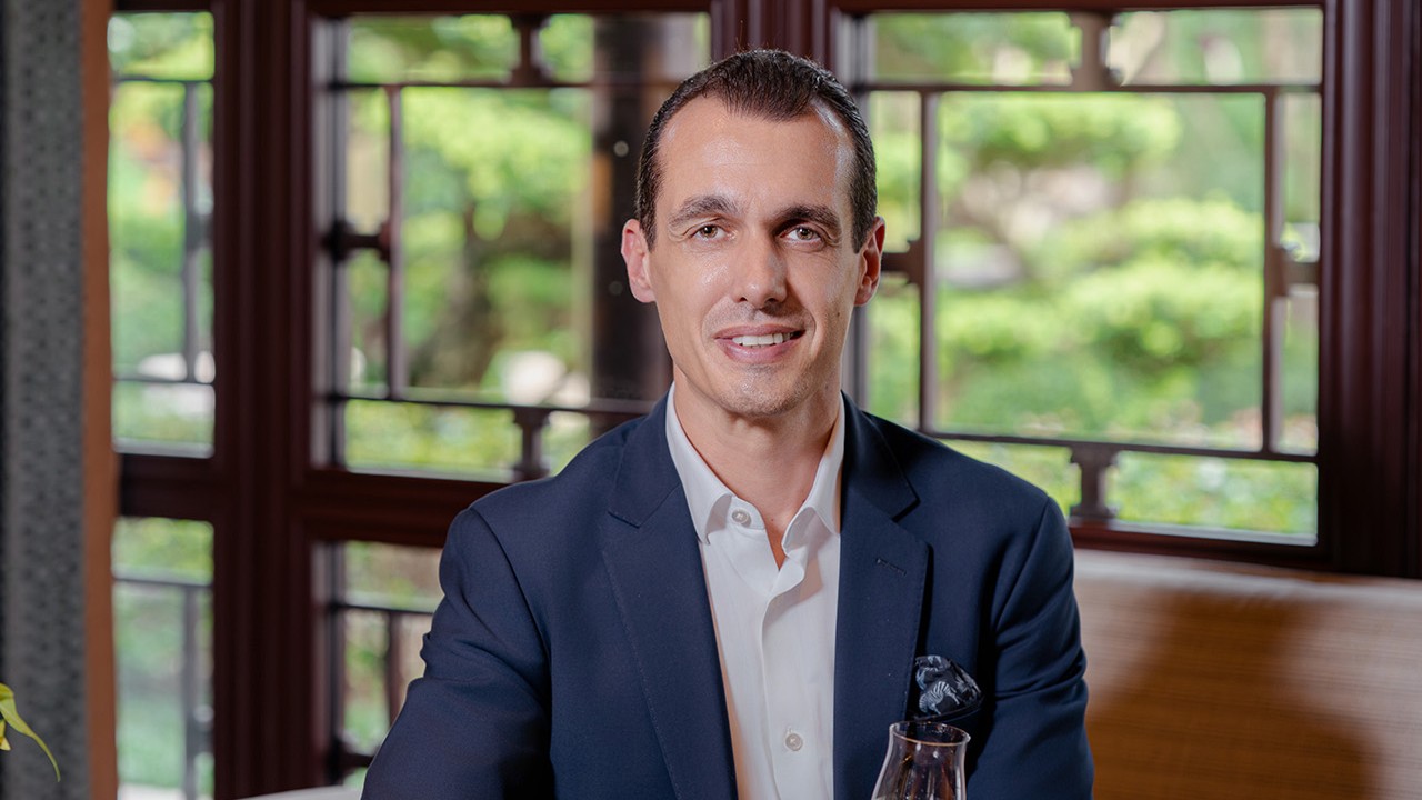 Four Seasons Hotel Hangzhou at West Lake Appoints Nicolas Senes as New General Manager to Elevate Luxury Hospitality