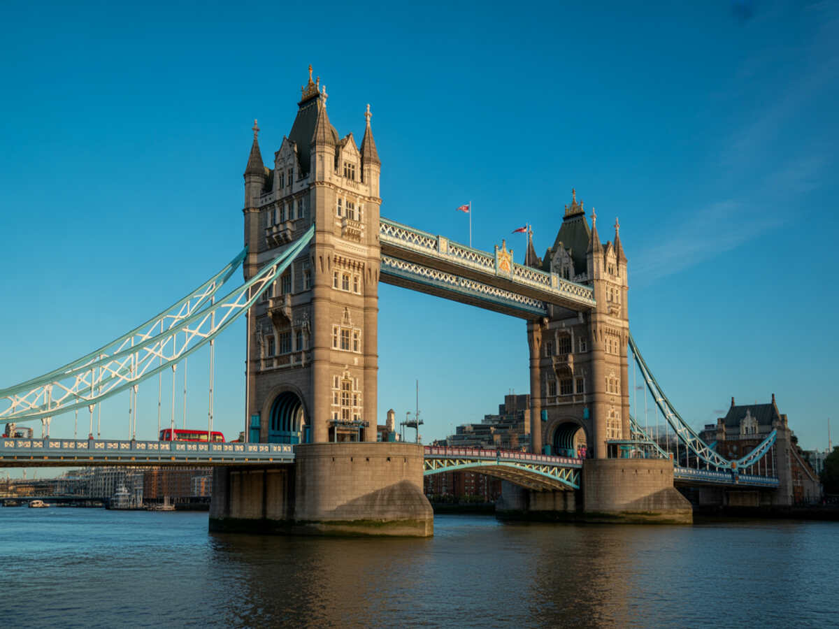 Travel2Globe Explores the Surprising Trend of Londoners Overlooking Their City’s Treasures