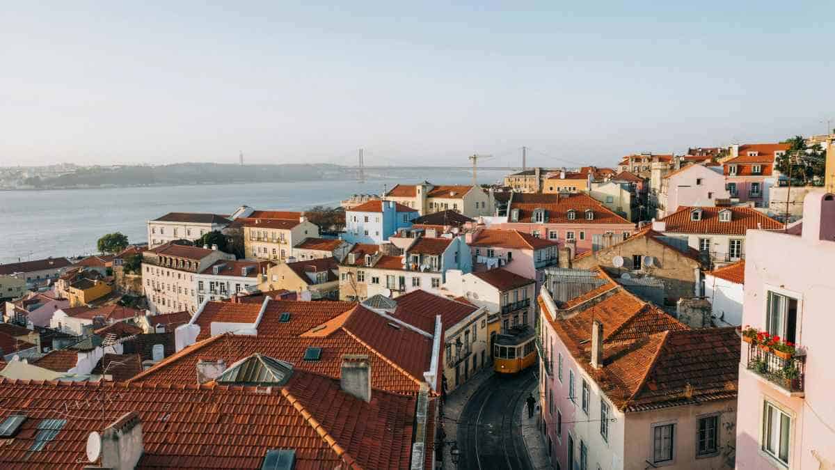 Portugal Modernizes Border Crossings: What UK, US, Canadian, and Australian Travellers Need to Know