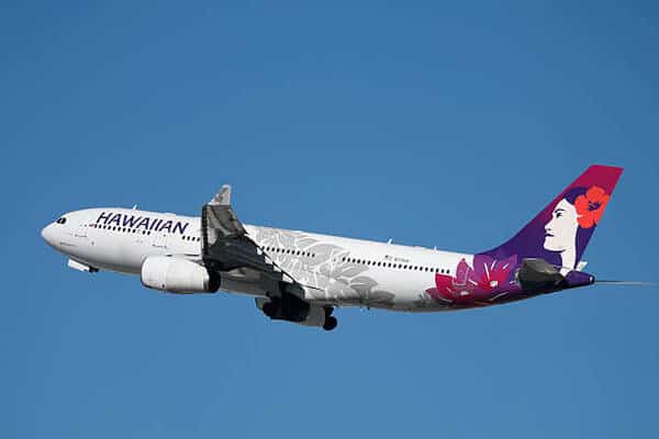 Hawaiian Airlines Elevates Global Connectivity with New oneworld Airbus A330 Livery