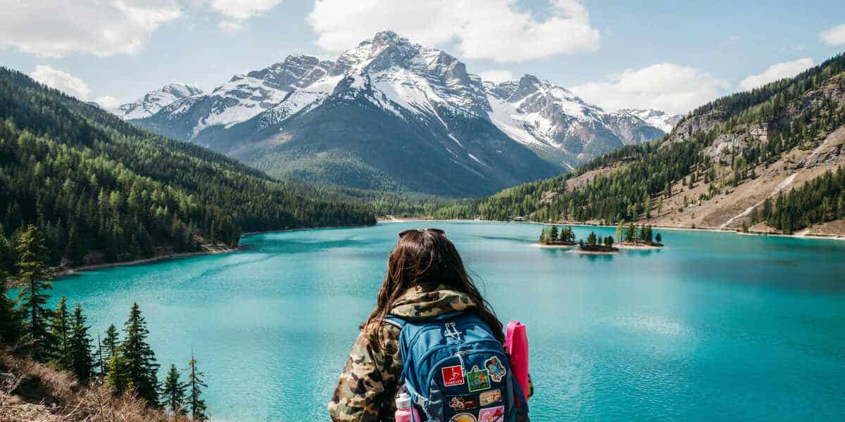 U.S. Travel Trends: Rising Airfares and Global Tensions Prompt Change in Travel Plans for 2026