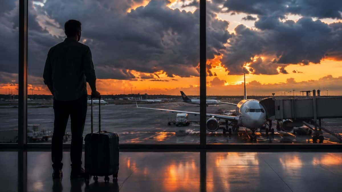 Kuwait’s Air Travel Alert: Significant Disruptions as Airspace Closes