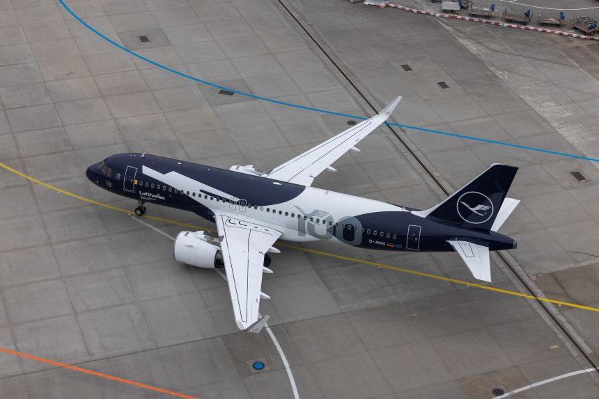 Lufthansa Unveils First Airbus A350-1000 with Special Anniversary Design: A Landmark for Global Aviation