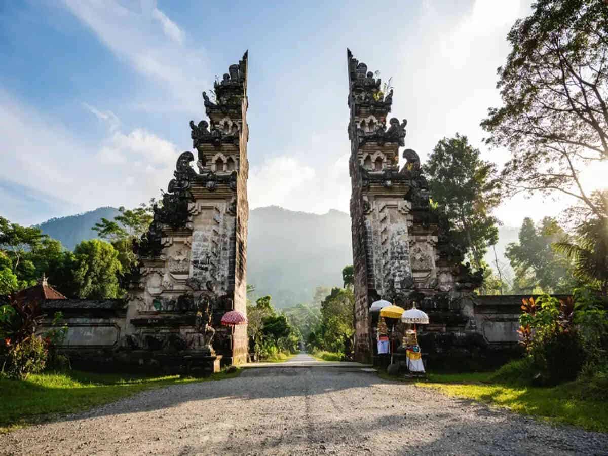 Indonesia Expands Visa-Free Travel, Enhances Tourism Ties with Türkiye, Brazil, and More