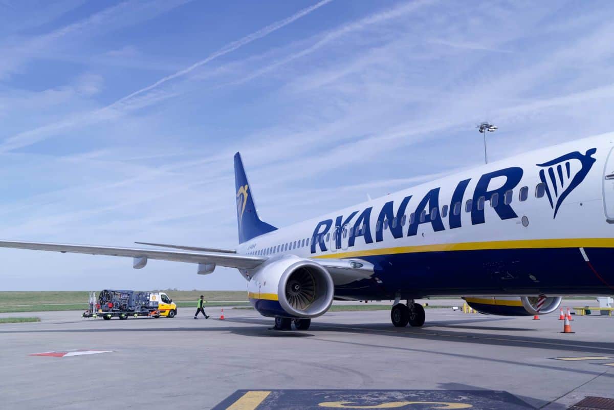 Mid-Air Emergency on Ryanair Flight FR1879: Safe Return to Thessaloniki from Memmingen