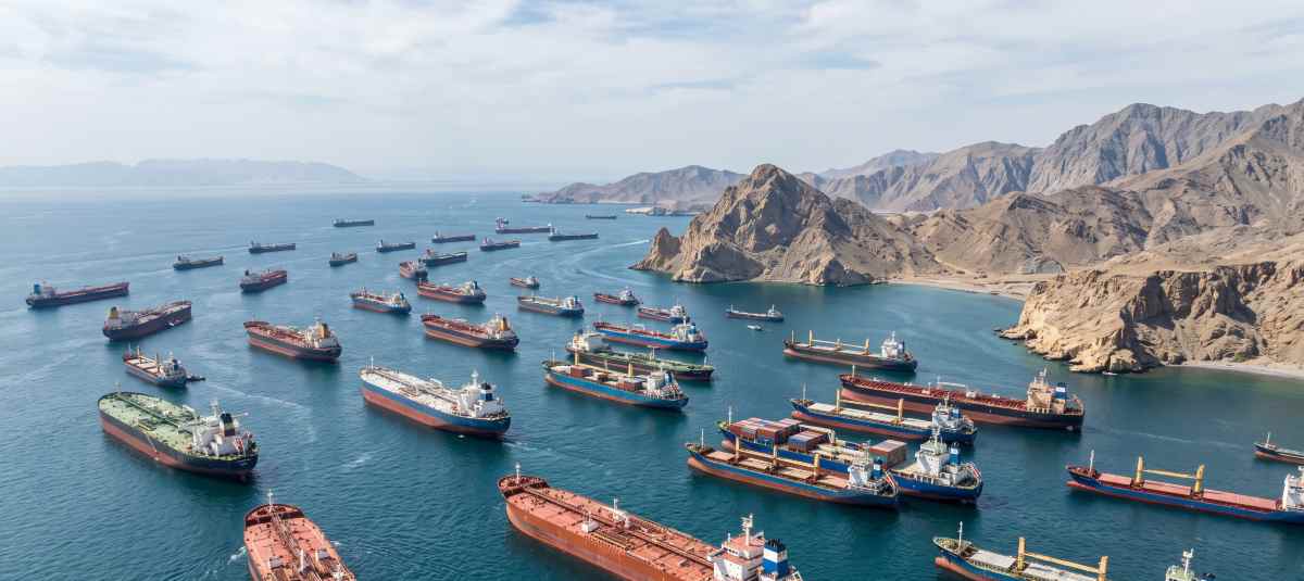 Dubai and Middle Eastern Neighbors Brace as Oil Prices Rise Amid Shipping Slowdown