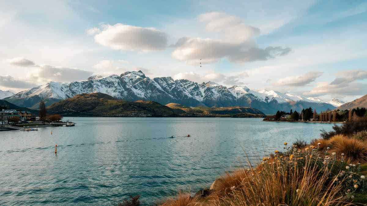 Enhancing Asia-Pacific Travel: Qantas Unveils 45,000 Extra Seats to Japan and New Zealand