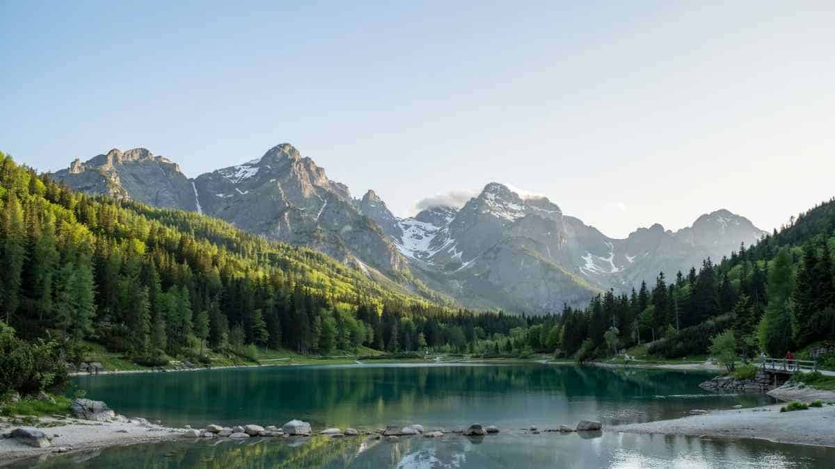 Slovakia Implements Temporary Suspension of Schengen Tourist Visas for Russian Nationals: What It Means for Your European Summer Travel